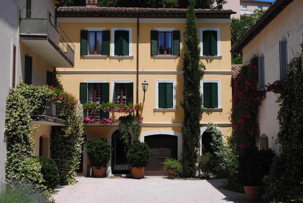 Hostal Casa Zia Cianetta Residenza Di Campagna Capodacqua  Exterior foto